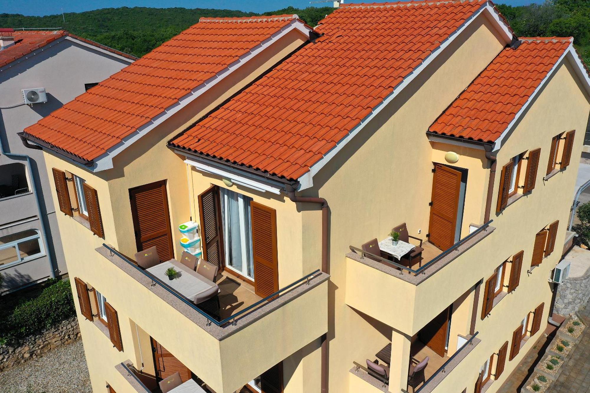 Apartments Omanovic Čižići Esterno foto